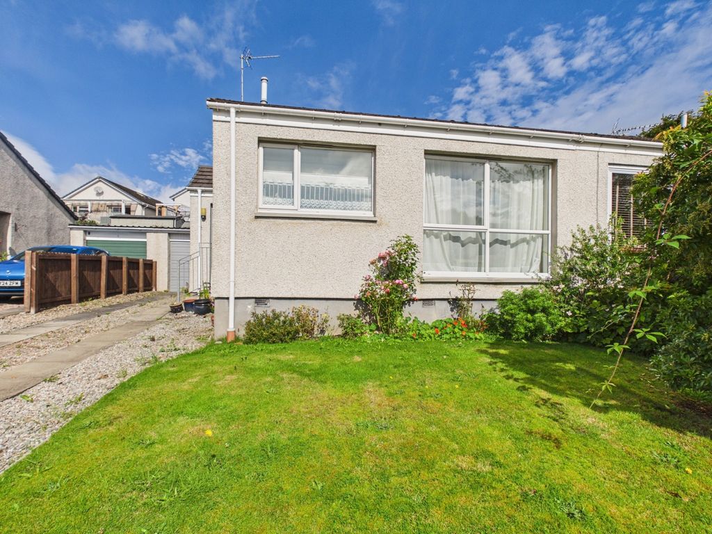 Property photo 2 of 30