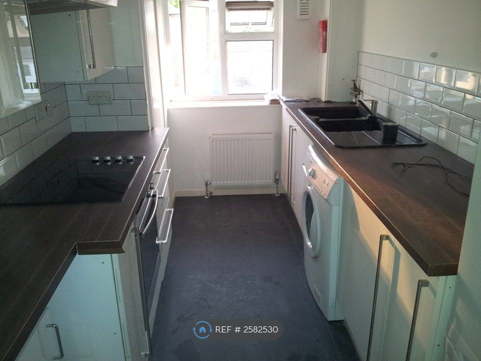Property photo 1 of 3