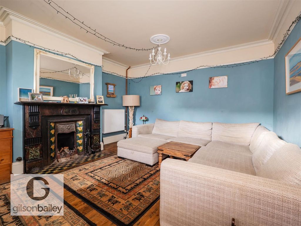 Property photo 3 of 40 99Mundesleyroad-18.Jpg