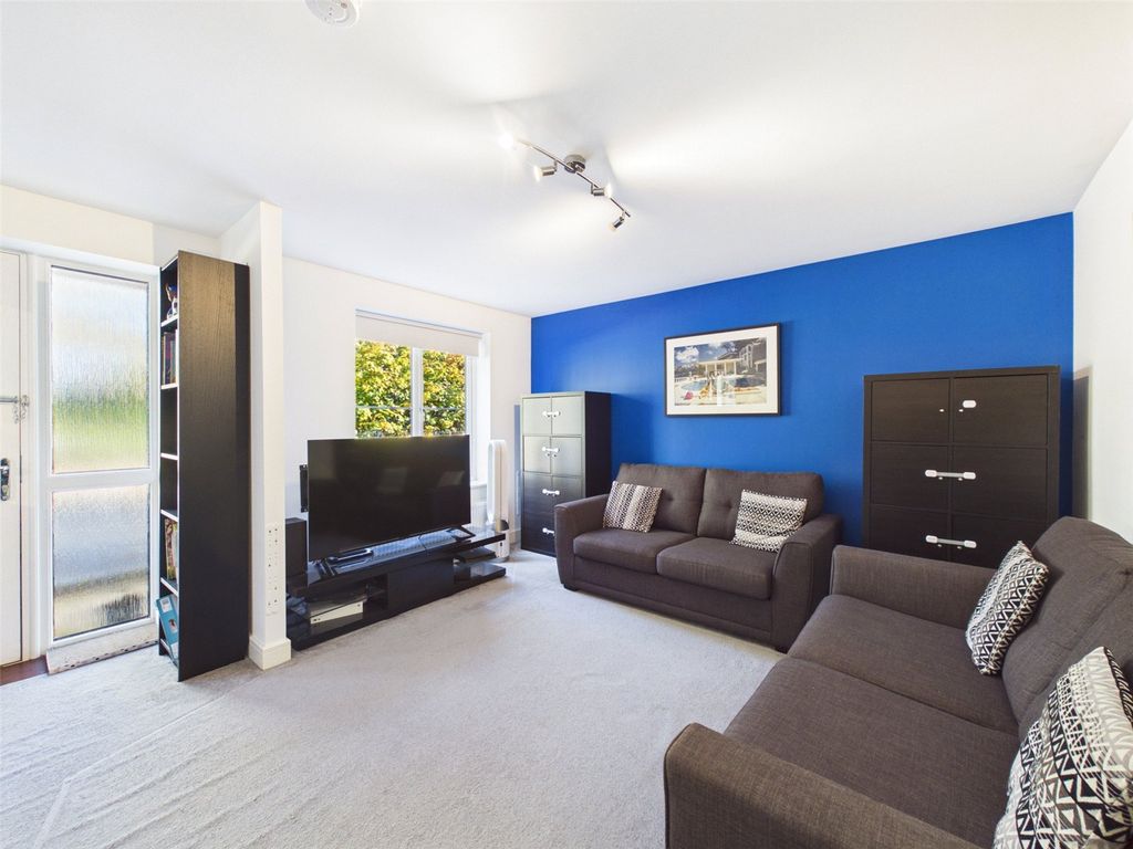 Property photo 2 of 11 Picture No. 01