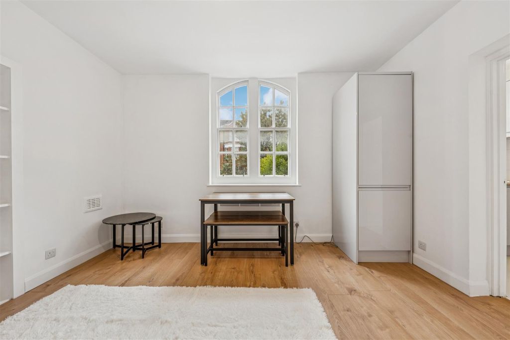 Property photo 3 of 15 16.Jpg