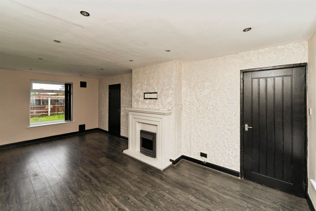 Property photo 3 of 22