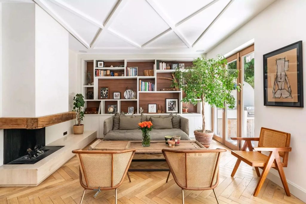 Property photo 1 of 12 France | Cannes | 2 Bedrooms | 1 Bathroom | 97.08 Sqm | €1,890,000