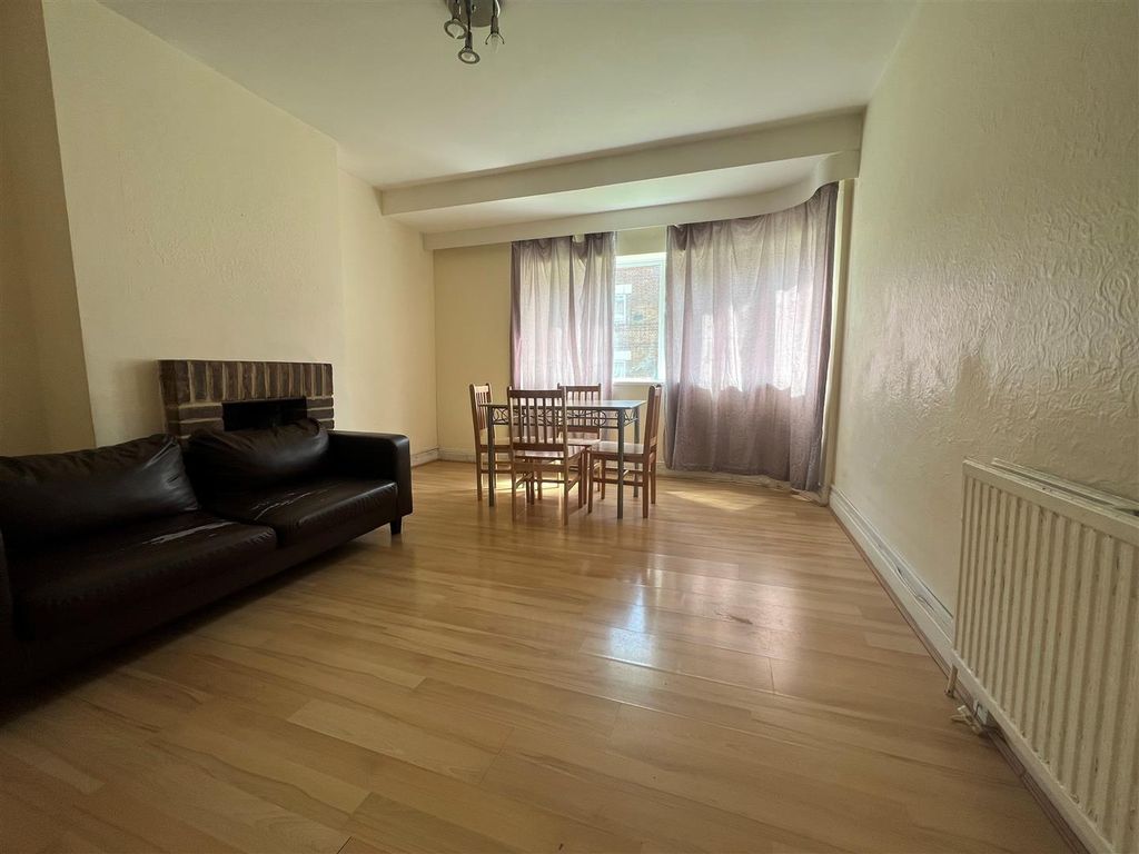 Property photo 2 of 6 1.Jpg