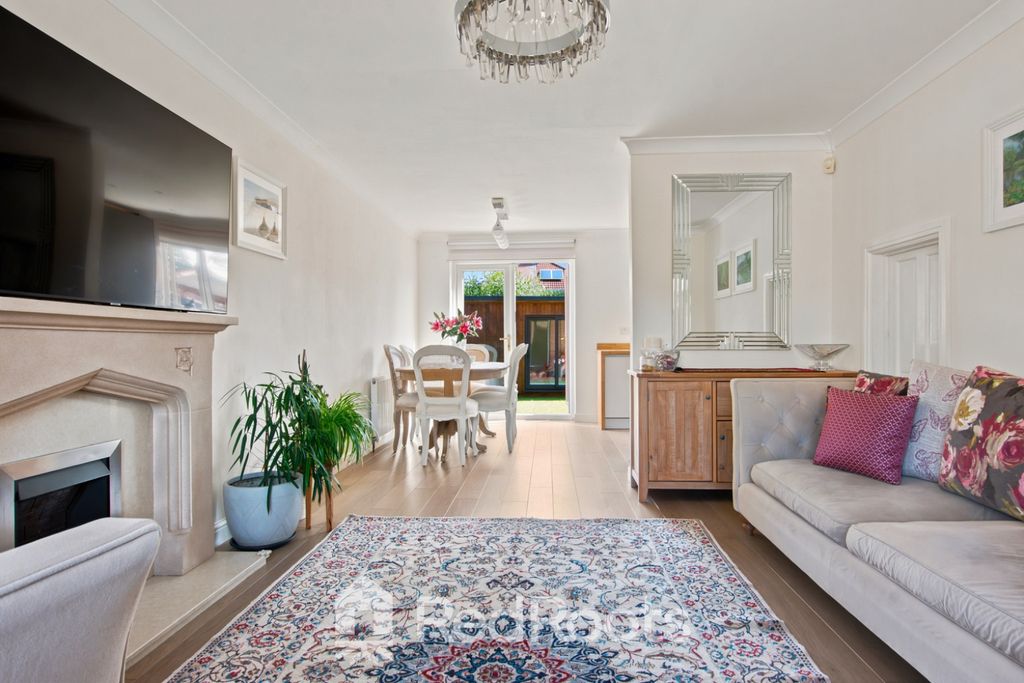 Property photo 3 of 42 5171903