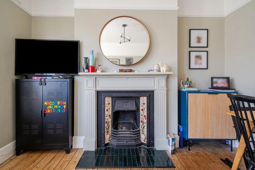 Property photo 2 of 11 1525748-6-6Abf9Ca...