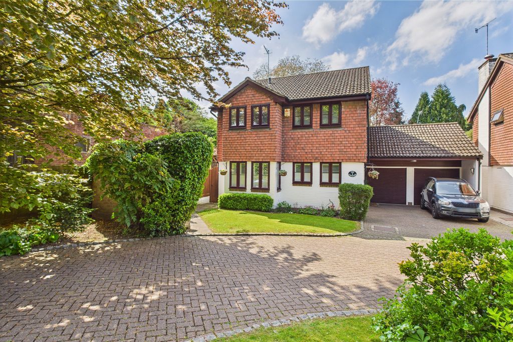 Property photo 1 of 34