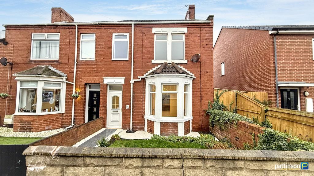 Property photo 1 of 28