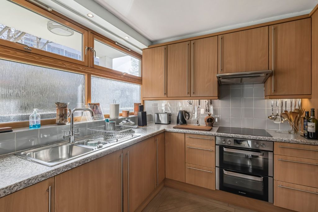 Property photo 2 of 16 Picture No. 07