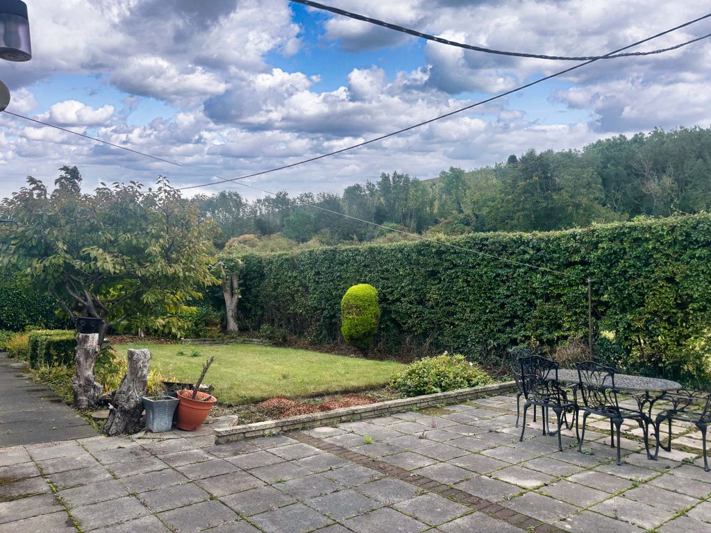 Property photo 1 of 17 Rear Garden