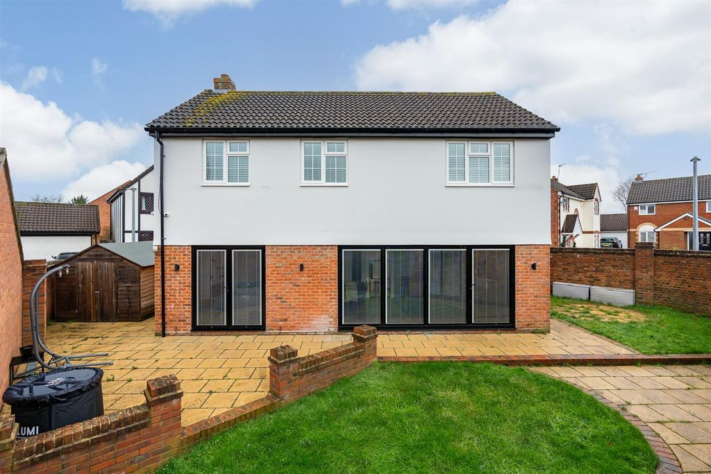 Property photo 2 of 26 Ext-7.Jpg