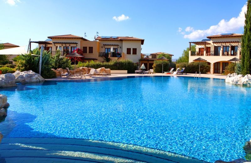 Property photo 1 of 10 Communal Swimming