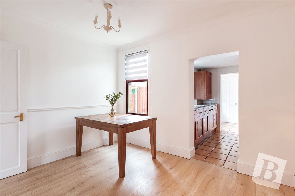 Property photo 2 of 14 Dining Room