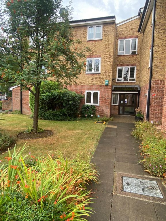 Property photo 1 of 24