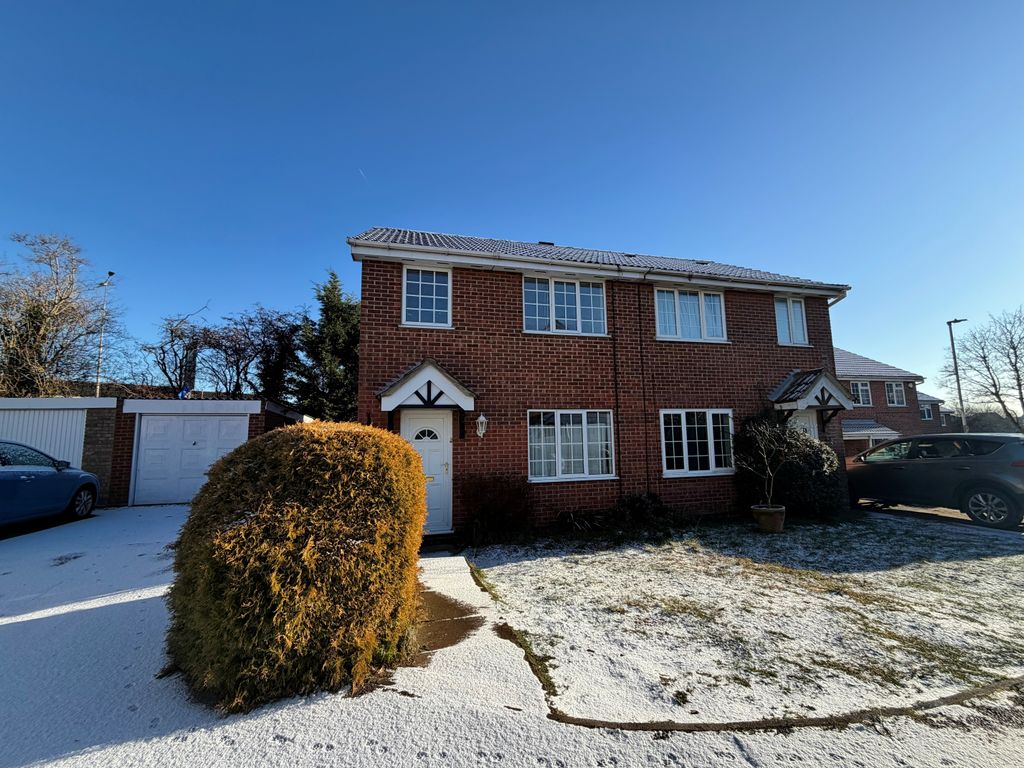 Property photo 1 of 9 Front