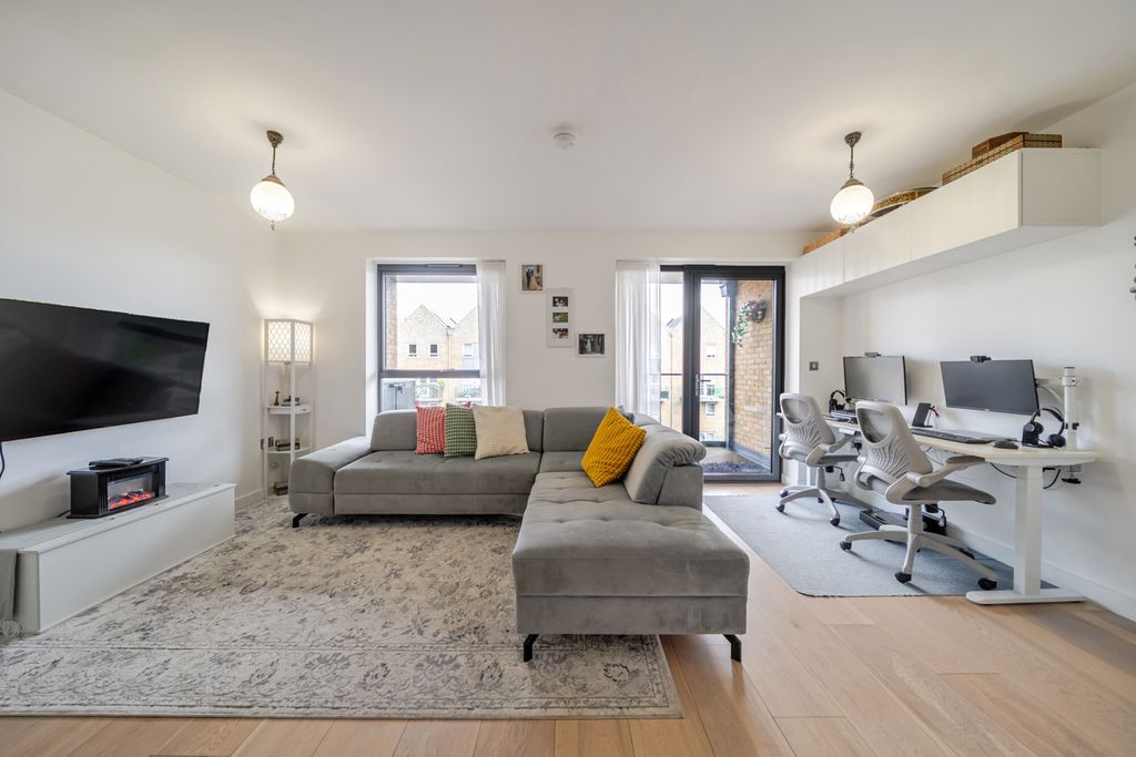 Property photo 2 of 23 1447545-14-69E791...