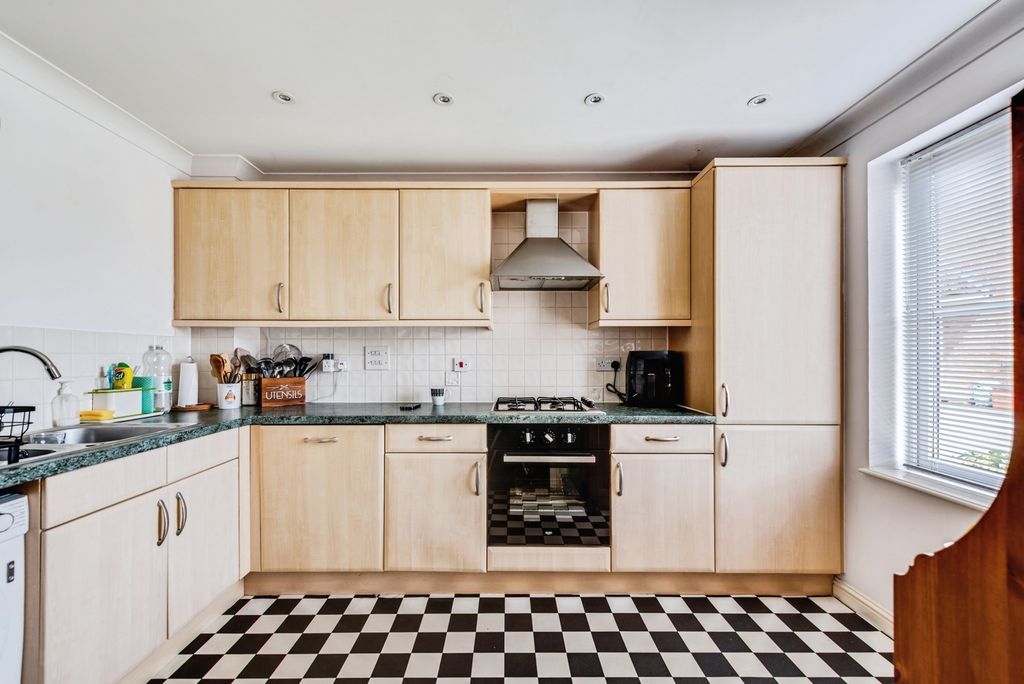 Property photo 3 of 17 Pbox-Img.Jpg