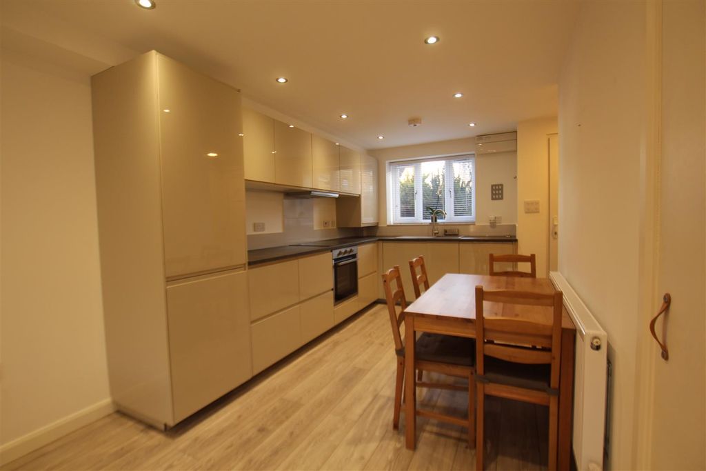 Property photo 2 of 10 3.Jpg