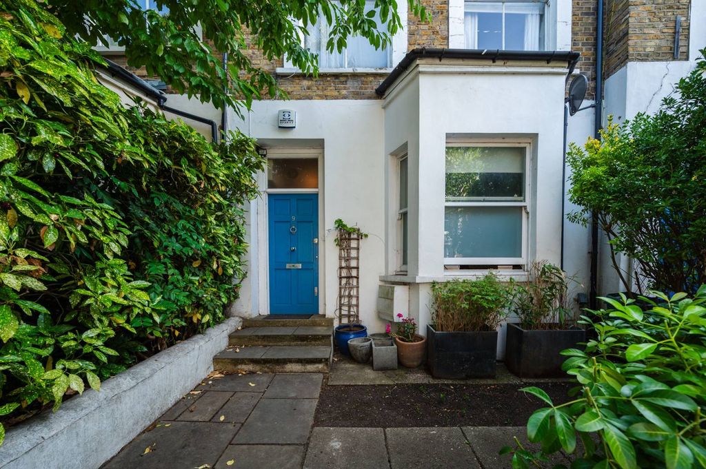 Property photo 1 of 16