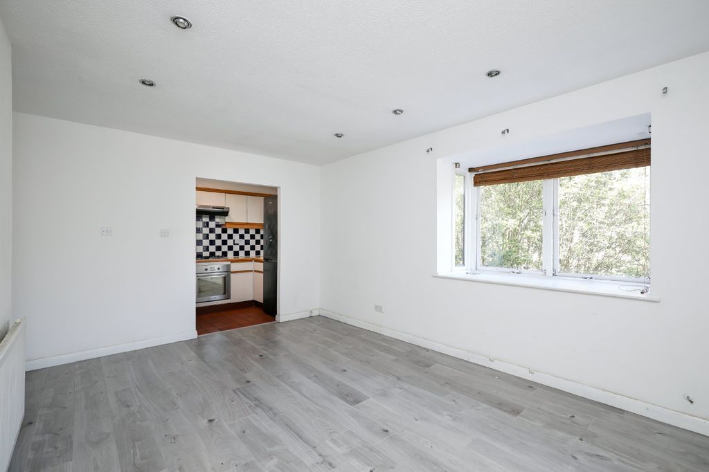 Property photo 3 of 9 Reception Room
