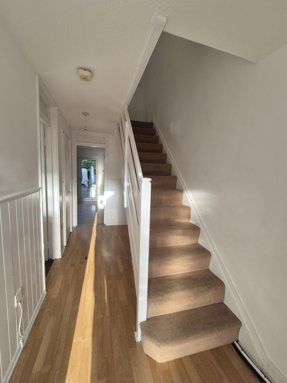 Property photo 2 of 12 Hallway