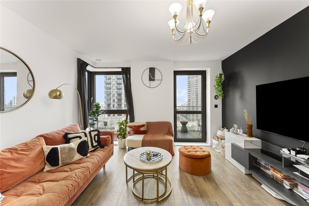 Property photo 3 of 19 Picture No. 17