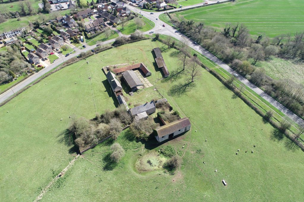 Property photo 2 of 7 Image 2