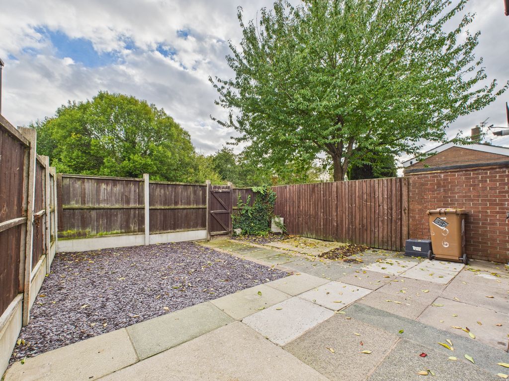 Property photo 2 of 25