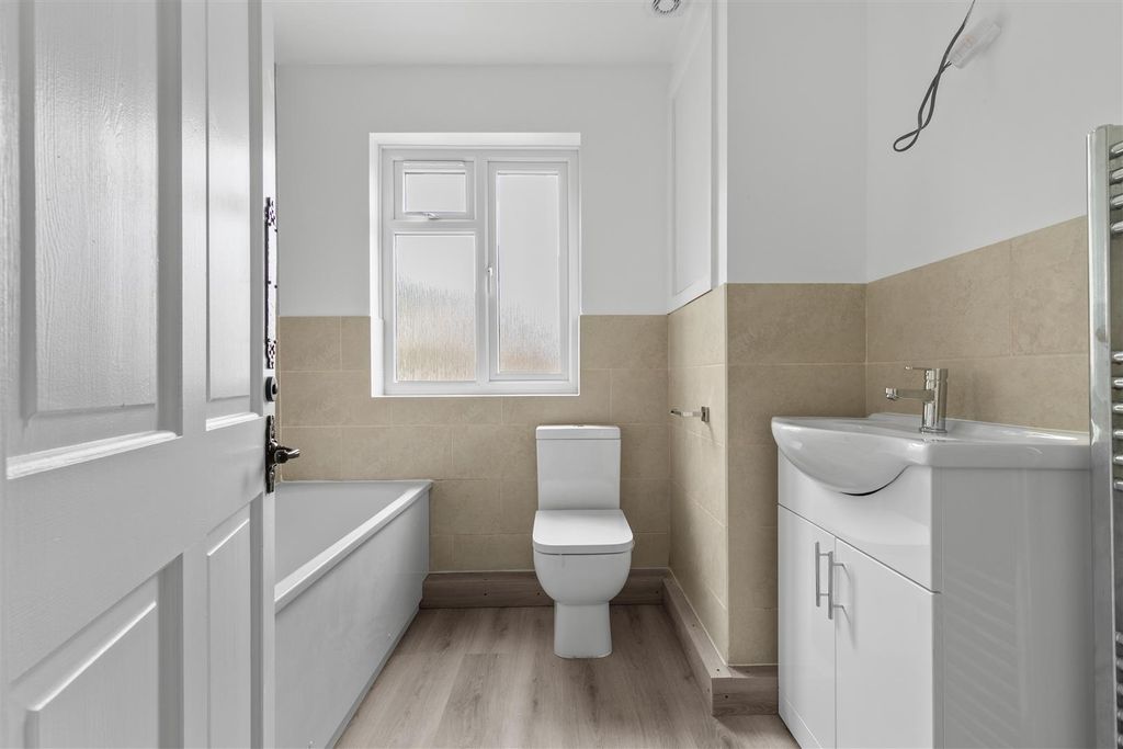 Property photo 3 of 10 Img_5467.Jpg