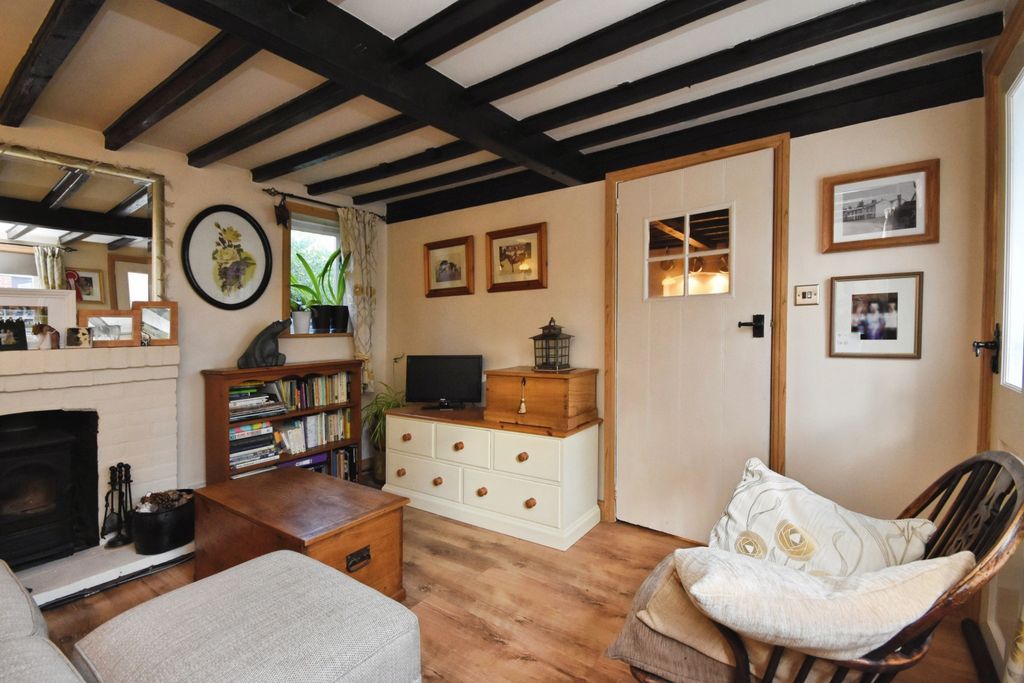 Property photo 3 of 14