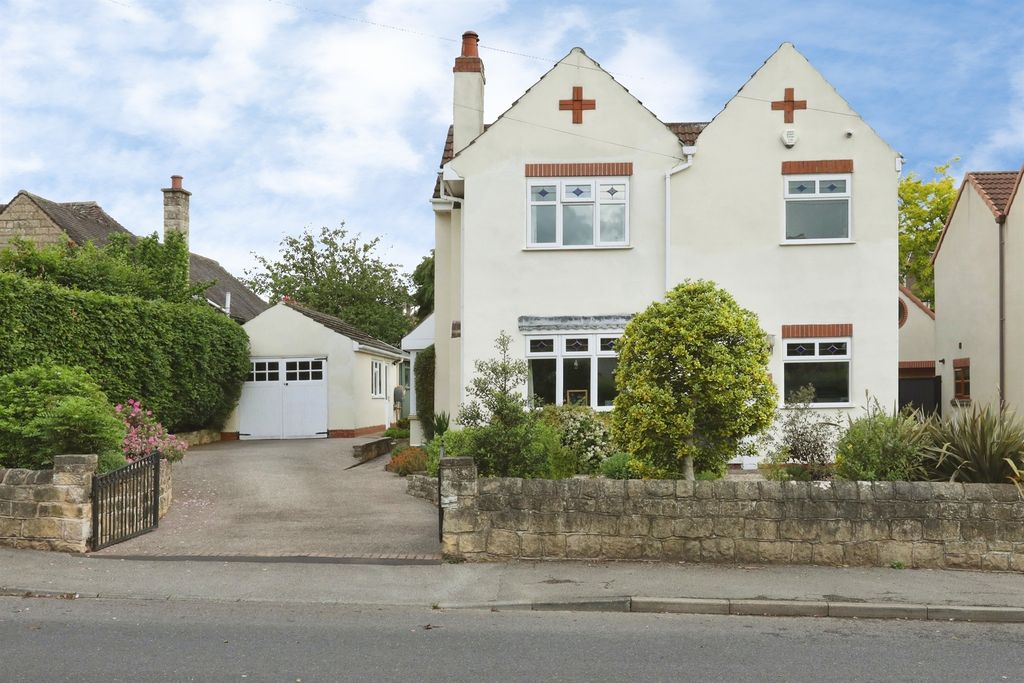 Property photo 1 of 18