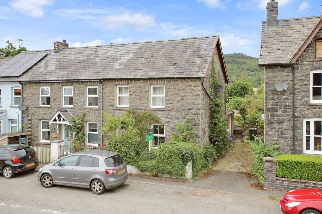 Property photo 1 of 33