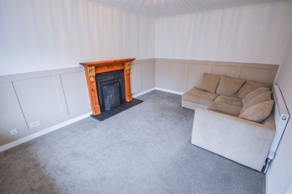 Property photo 3 of 25 Lounge