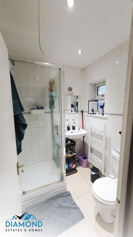 Property photo 1 of 3