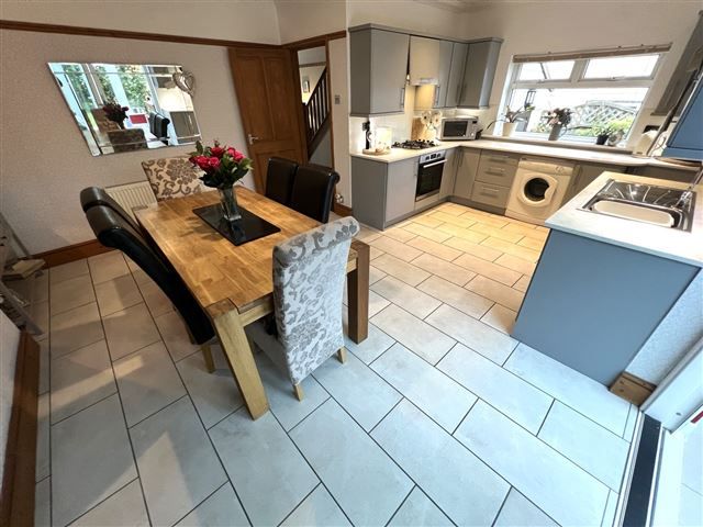 Property photo 2 of 21 Kitchen/Diner