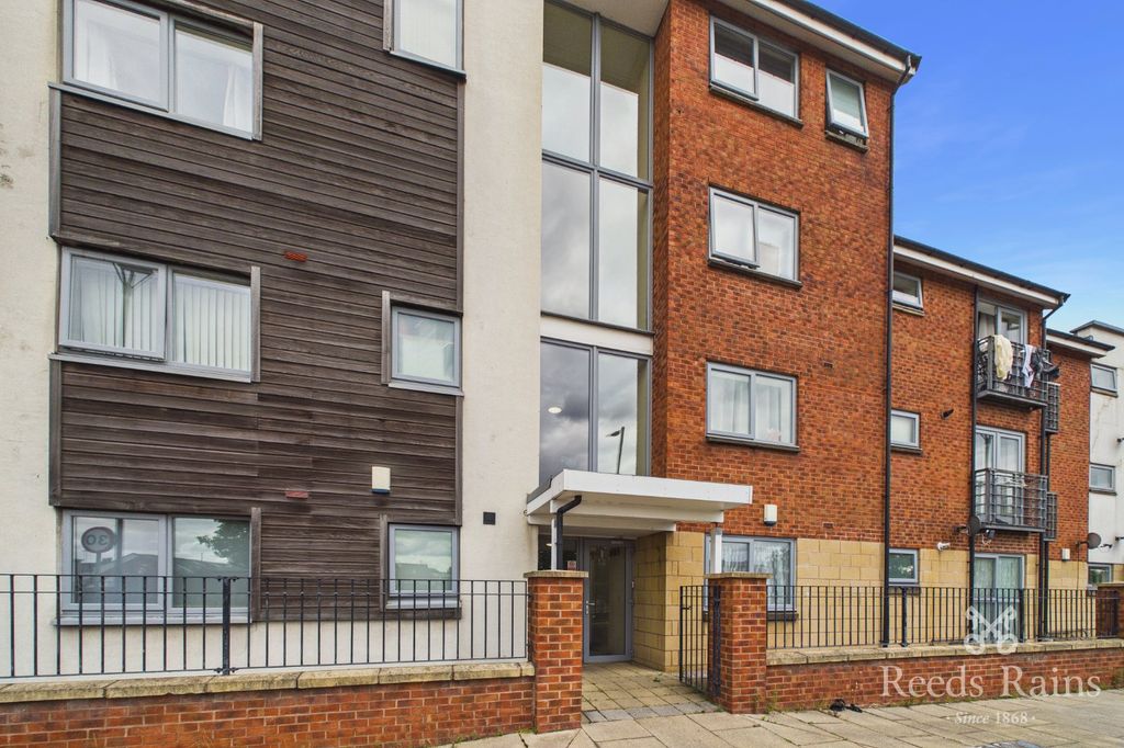 Property photo 1 of 7 Picture No. 05
