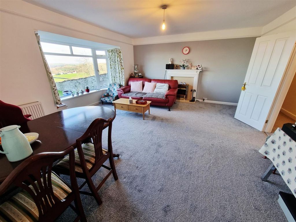 Property photo 2 of 22 20251117_140413.Jpg