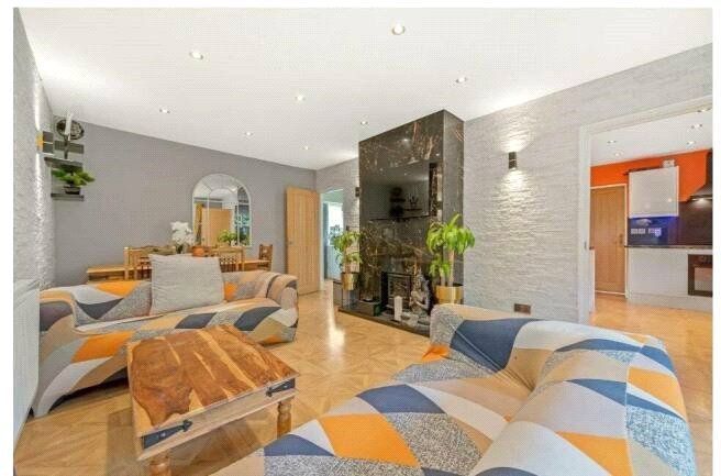 Property photo 2 of 19 Living/Dining