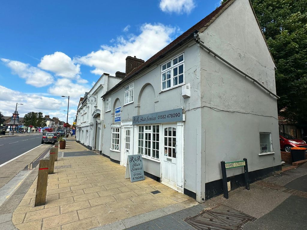 Property photo 2 of 8 External 2.Jpg