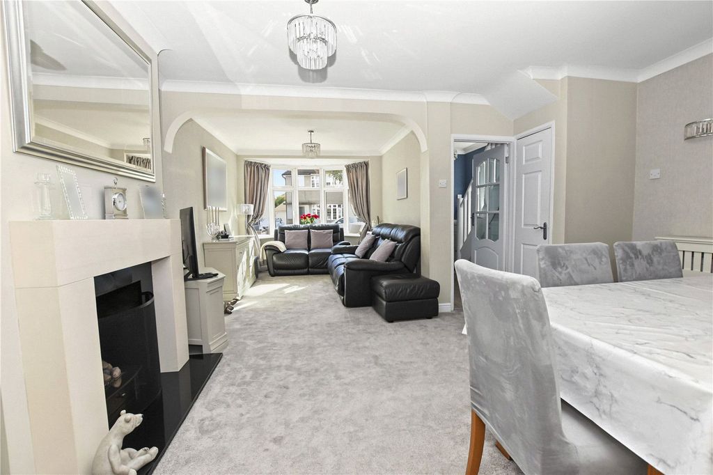 Property photo 2 of 19 Picture No. 25