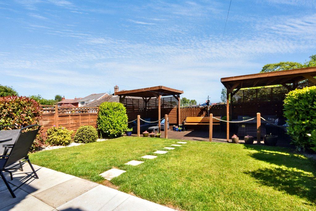 Property photo 2 of 18 Picture No. 12