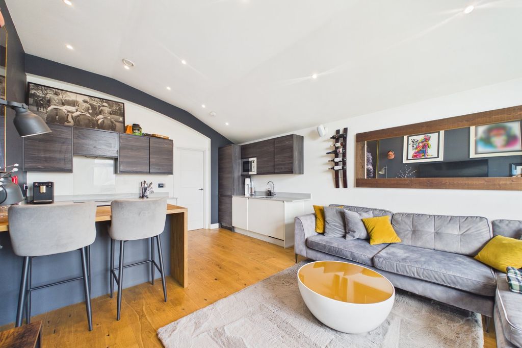 Property photo 3 of 8 Picture No. 03