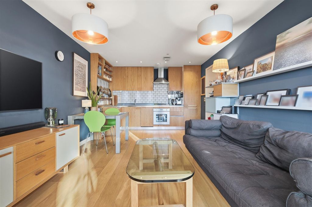 Property photo 3 of 25 013_Img_0017.Jpg