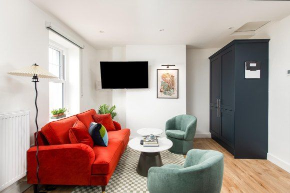 Property photo 2 of 19 9055552.Jpg