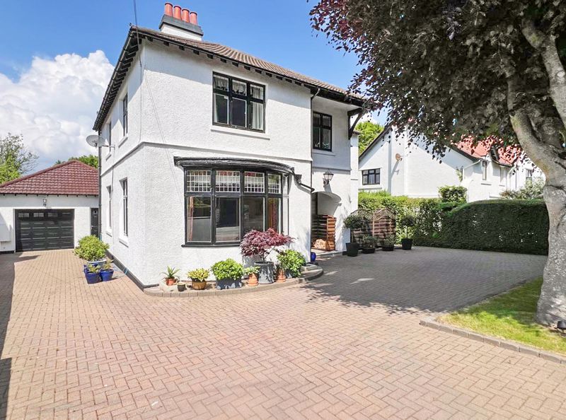 Property photo 2 of 43 Moorcroft