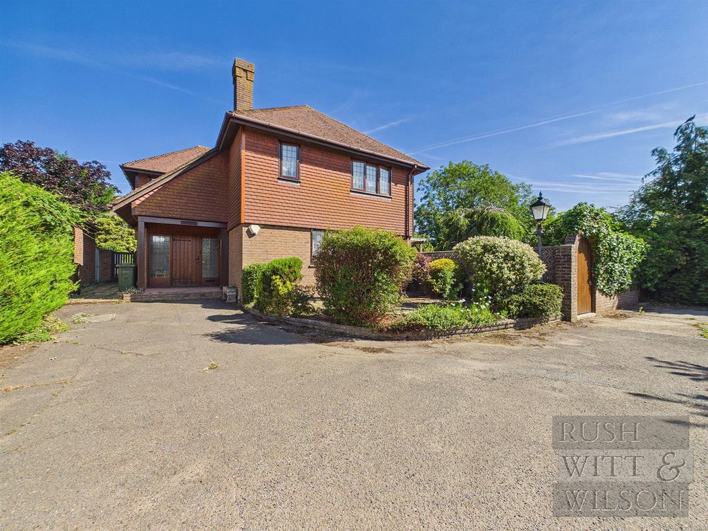 Property photo 1 of 32