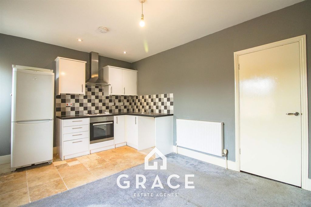 Property photo 3 of 7 Untitled_Hdr-10-2.Jpg