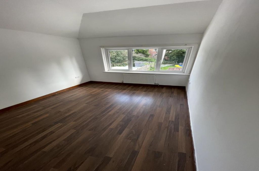 Property photo 2 of 5 Living Room