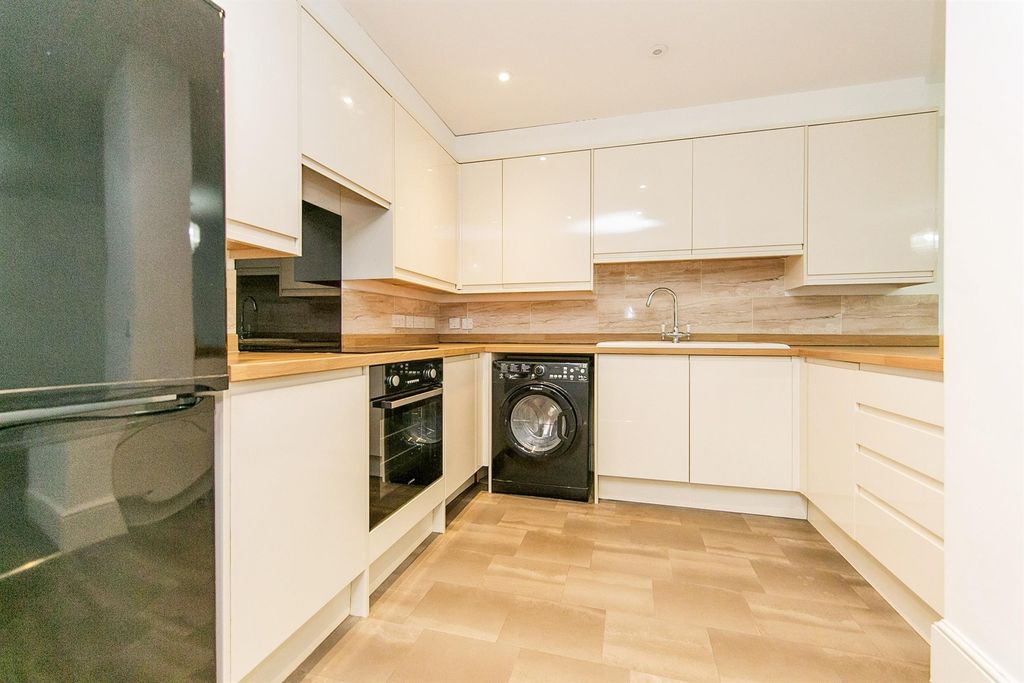 Property photo 3 of 9 Front