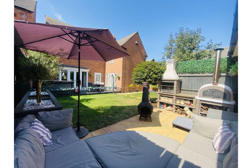 Property photo 3 of 25 Rear Garden